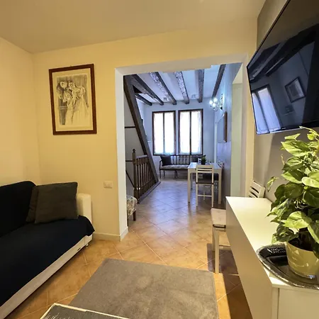 Paola Ca' D'oro Apartamento