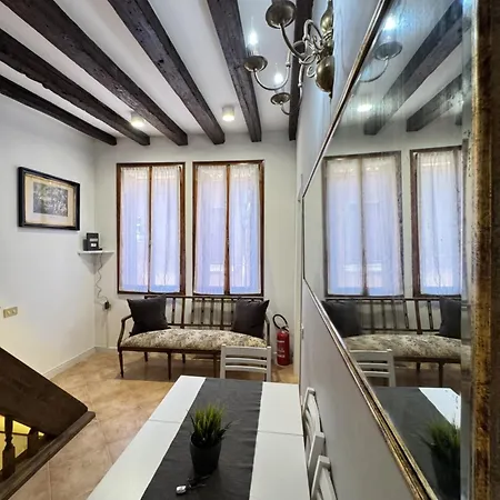 Paola Ca' D'oro * Benátky